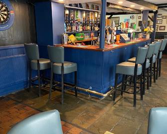 Devon & Cornwall Inn - Torpoint - Bar