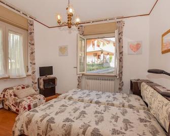 Nice Apartment In Chatillon With Wifi - Châtillon - Habitación