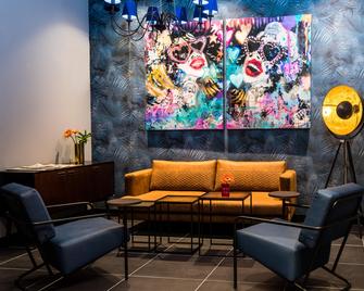 Nyx Hotel Madrid By Leonardo Hotels - Madrid - Lounge