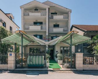 Hotel Villa Royal - Tivat - Budynek