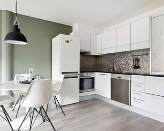 Great 50 square meter apartment in the center of Tromsø - Tromsø - Kitchen