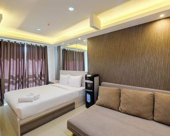 Modern And Comfy 1Br Apartment At Woodland Park Residence - Jakarta - Phòng ngủ