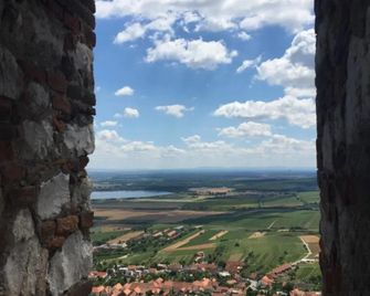 Penzion Hirmann - Strachotín