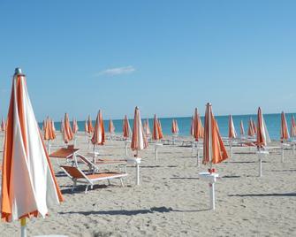 Lillananna Bed & Breakfast - Porto Sant'Elpidio - Spiaggia
