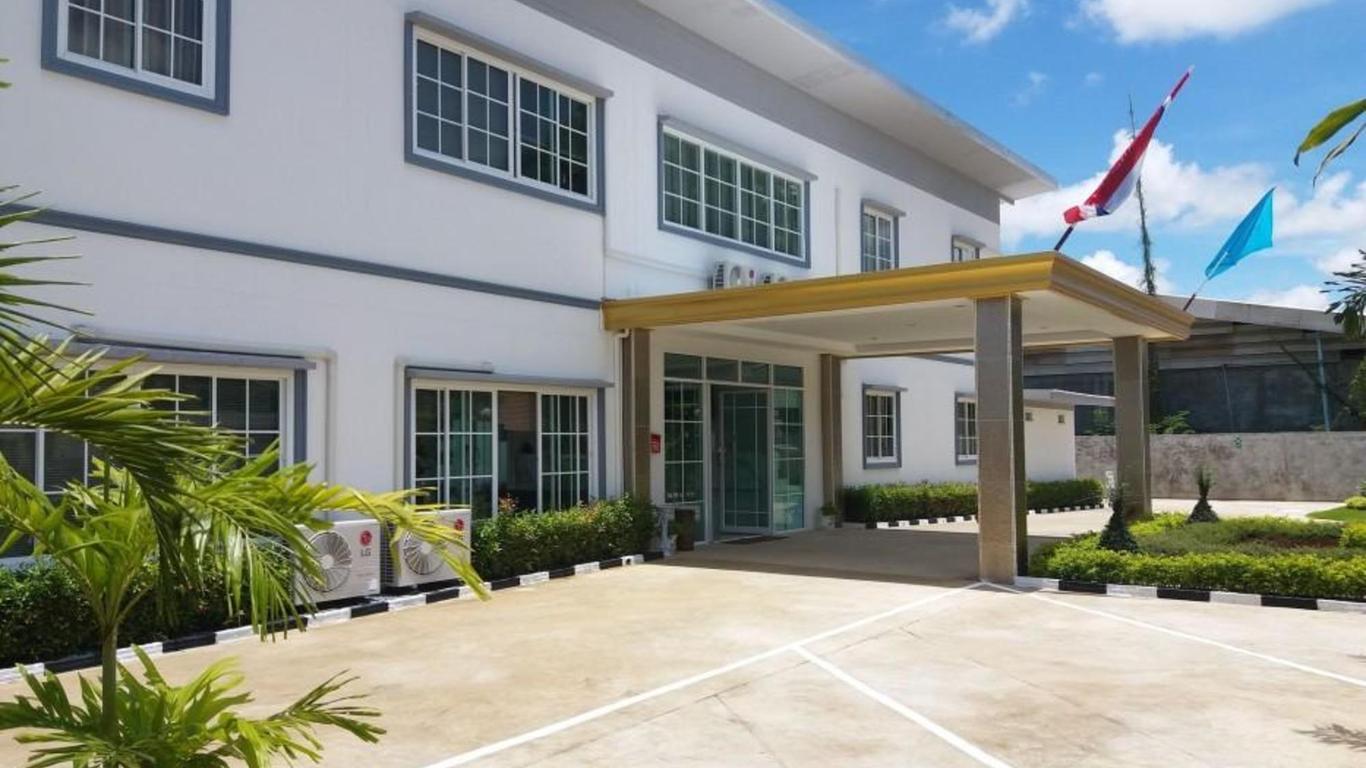 โรงแรม มนตร์ธารา รีสอร์ท โคราช