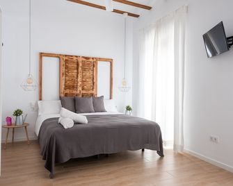 Gomez Rooms - Játiva - Schlafzimmer