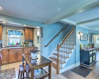 Remodeled Farmhouse in Waterford Near 2 Beaches! - Waterford - Küche