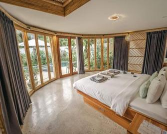 Kayuma Villas Lombok - Kuta - Habitación