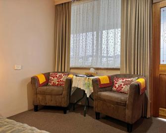 Mountain View Country Inn - Deloraine - Living room