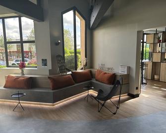 ibis Saint-Lô La Chevalerie - Saint-Lô - Building