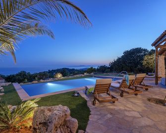 Luxury infinity pool villa Pelagos in Hvar town. - Hvar - Piscine