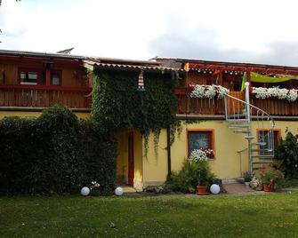 Ferienhof Gold - Waischenfeld - Building