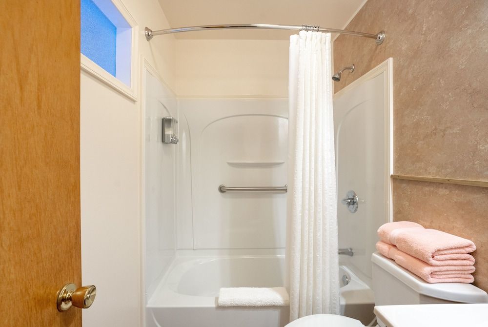 Bathroom view of Talkeetna Inn