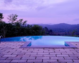 Jungle Edge Resort - Mananthavady - Pool