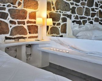 Hotel Adamas - Adamantas
