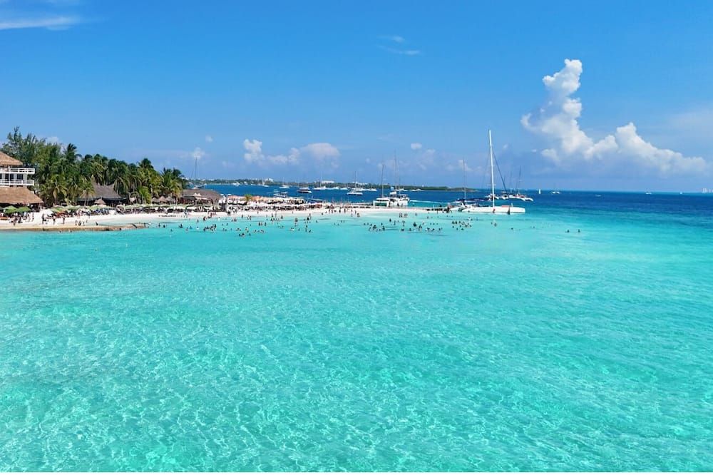 Chichis and Charlies Beachfront