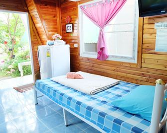 A Houses Homestay - Mu Si