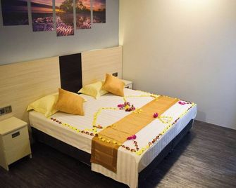 Dhiffushi Tourist Hotel - Dhiffushi