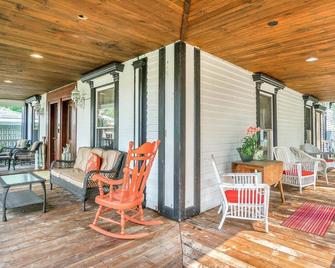 Newaygo Bed and Breakfast - Newaygo - Patio