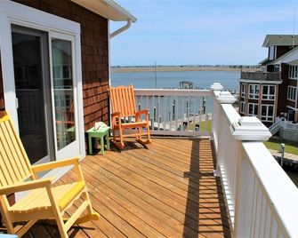 Shallowbag Bay Club 606 3 Br condo by RedAwning - Manteo - Balcony