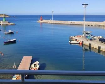 The House of Little Prince - Giglio Castello - Camera da letto