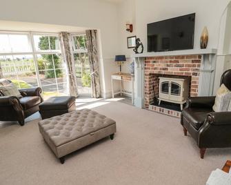 9 Station Cottages, Pet Friendly, With A Garden In Belford - Belford - Soggiorno