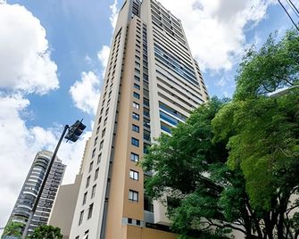 Sky Batel - Apartamentos Urooms - Curitiba - Gebäude