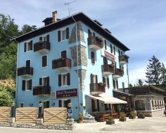 Hotel Romanda - Lavarone - Gebäude