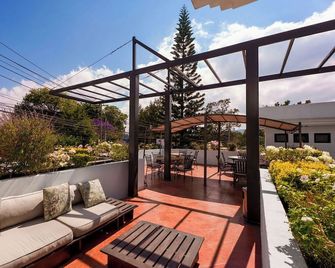 L Aurora Inn - Ciudad de Guatemala - Balcón