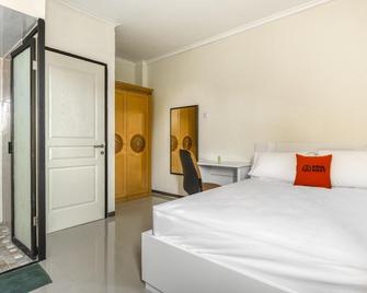 Koolkost Syariah Near Kaza Mall Surabaya - Surabaya - Habitación