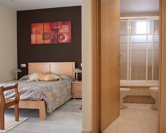 Holidays for families, 8 people. Beach and golf - Almería - Bedroom