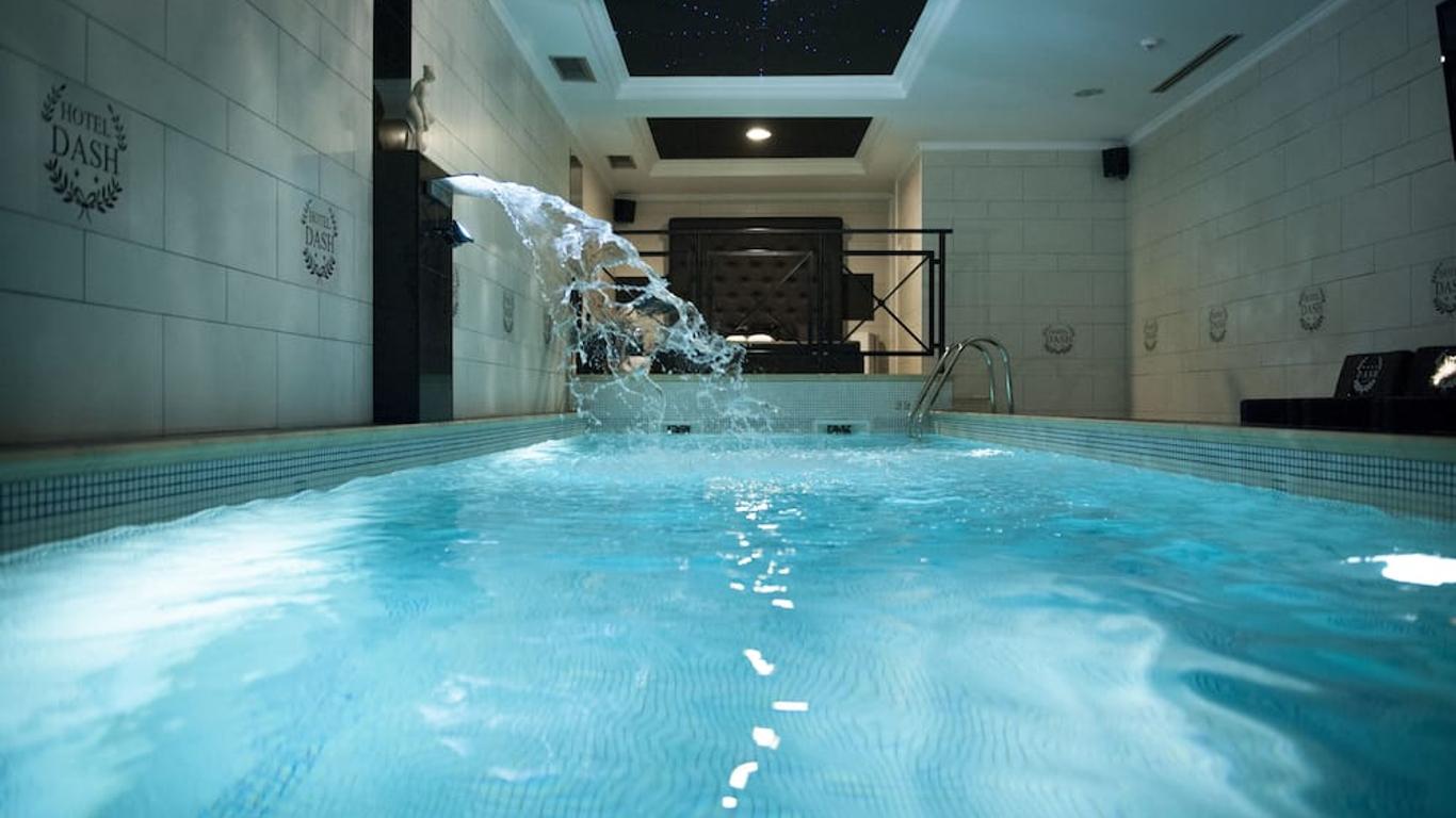 غارني داش هوتل