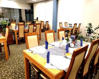 Hotel Komfort - Krzywaczka - Restaurant