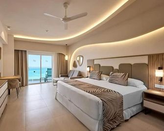 Hotel Riu Palace Aquarelle - Falmouth