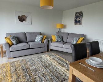 Skye Stays - Staffin - Living room