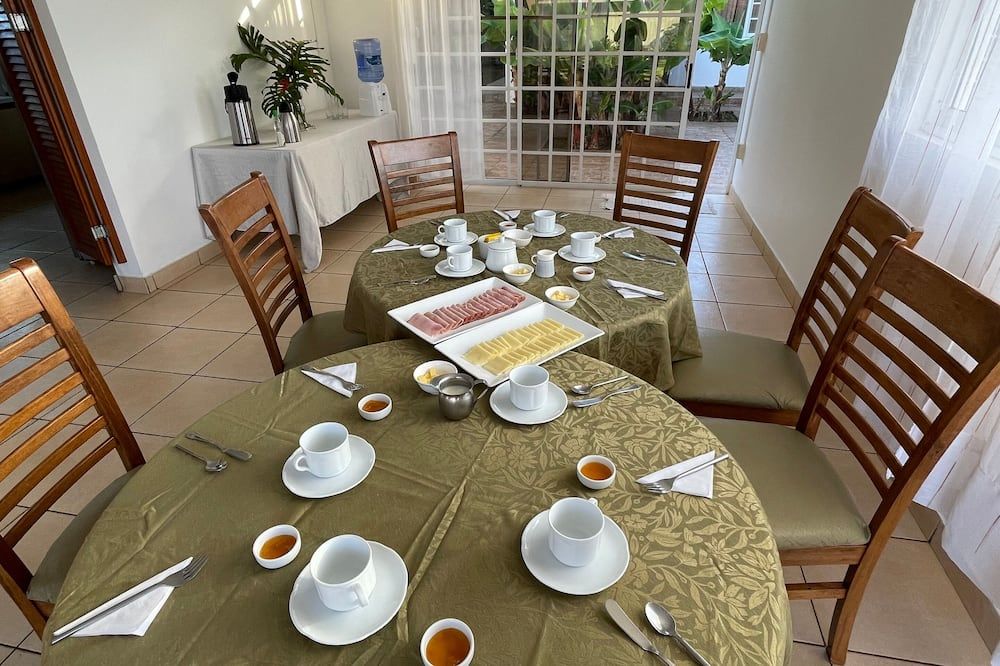 Manureva Nui Hotel Boutique - Hanga Roa - חדר אוכל