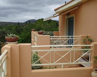Mel's Apartments - Pesada - Balcon