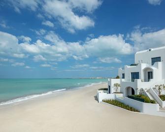 Anantara Santorini Abu Dhabi Retreat - Ghantoot - Beach