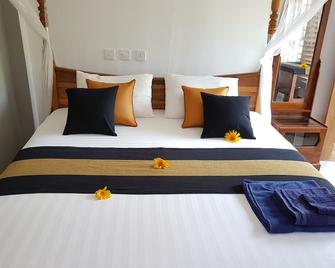 White Villa Beach Resort - Matara - Bedroom