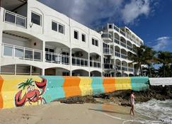 Caribbean Oasis on Sunset Beach - Simpson Bay - Budynek