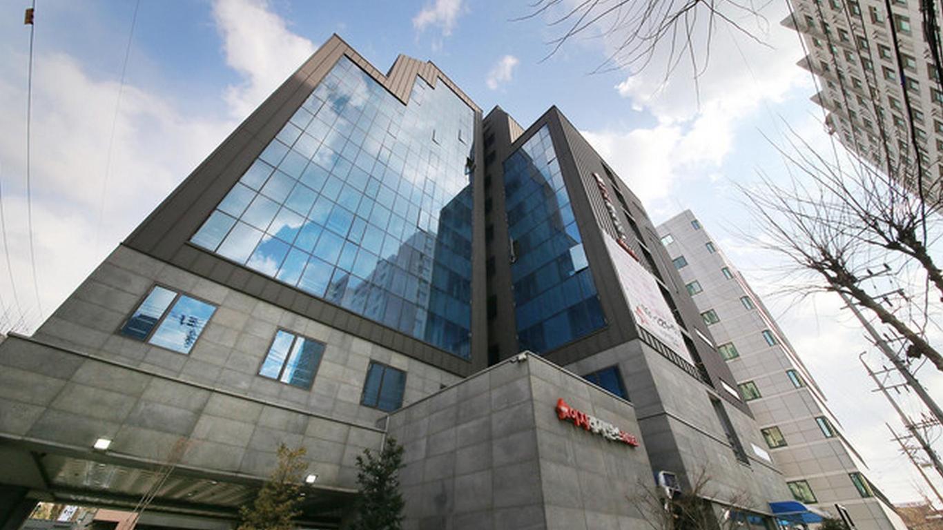 Suwon Easy Residence Hotel