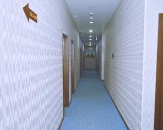 Riva Hotel - Baku - Hallway