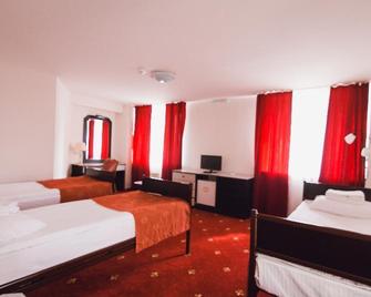 Amaks Safar Hotel - Kazan - Yatak Odası