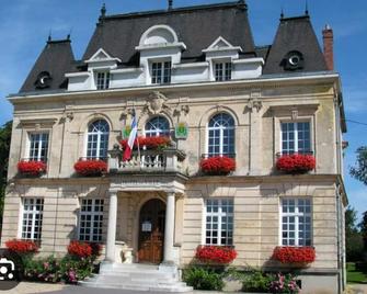 Chez Laure et Franck - Fère-en-Tardenois - Gebäude