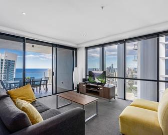 Circle on Cavill - Hosted by Coastal Letting Co. - Surfers Paradise - Salon