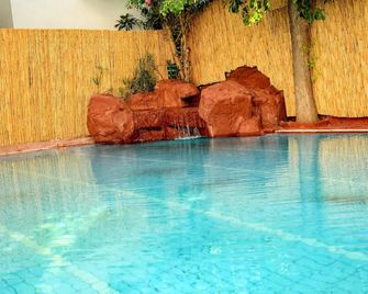 Two Seas Hotel - Marmaris - Piscina
