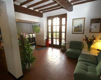 Hotel Calzaiolo - San Casciano Val Di Pesa - Obývací pokoj