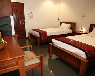 Alisa Guesthouse - Pakse - Habitación