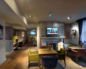 Holmfield Arms by Greene King Inns - Wakefield - Bar