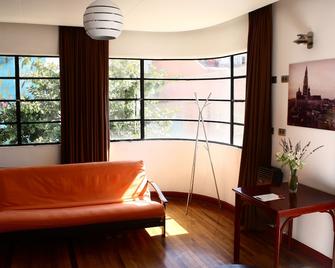 Via Via Hotel - Valparaíso - Living room